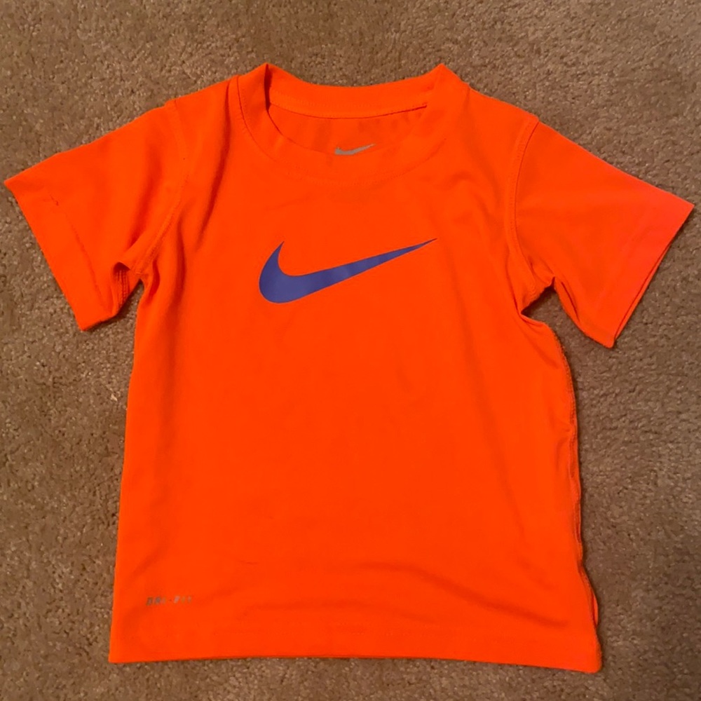 GUC Nike Teeshirt, 3T